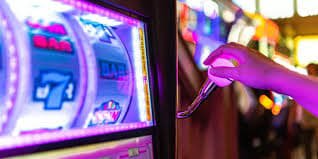 Star888 APP Android ဒေါင်းလုဒ် Slots Live Casino MMK ကျပ်ငွေ Wave Money KBZPay